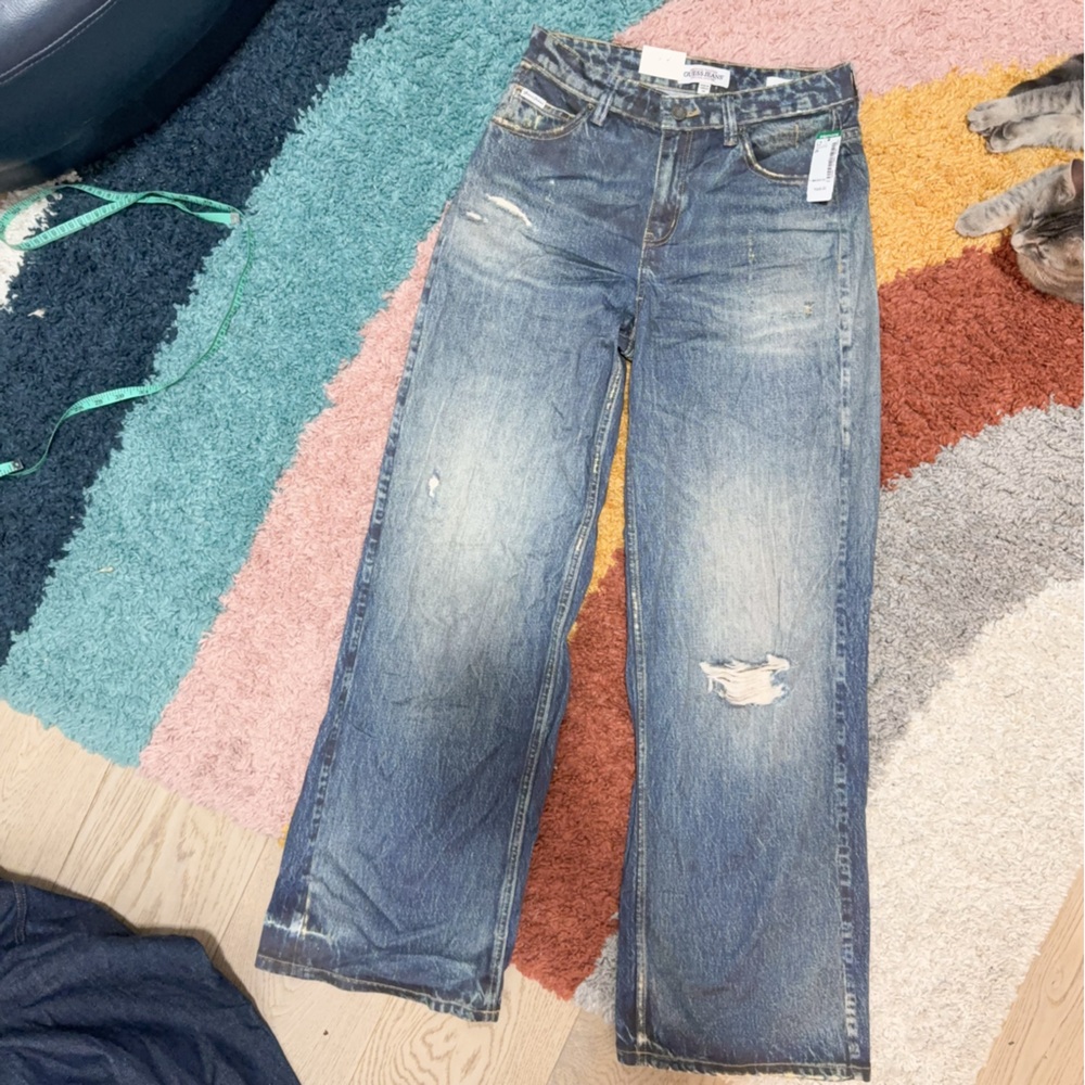 NWT Guess Jeans printed pants not jean 26